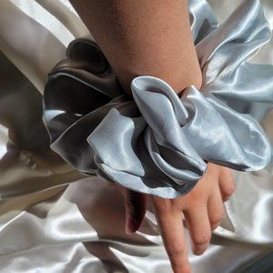 2 for 25! Giant scrunchies!
